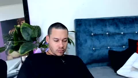 aronandmoli online show from June 21, 2026, 11:24 am