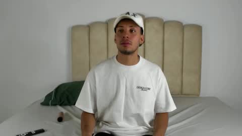 aron cooper online show from October 5, 2025, 9:07 am