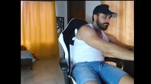 aronmiller online show from November 11, 2025, 9:59 pm