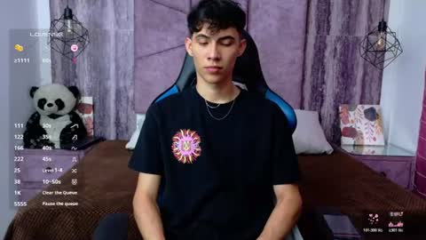 Arontawers online show from June 10, 2026, 7:02 pm