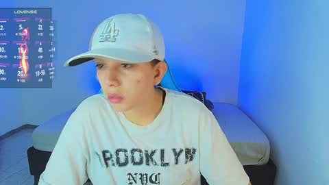 Snapshot of arontroy_wi chatting on January 10, 2025, 9:13 am noah and ivy online show from January 10, 2025, 9:13 am