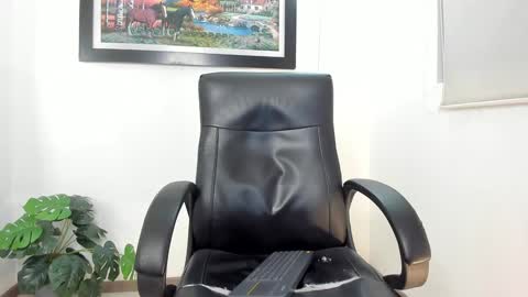   online show from February 9, 2025, 2:06 am