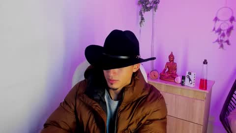 Aron online show from January 6, 2026, 1:37 pm