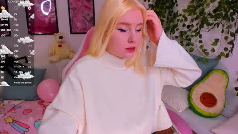 Snapshot of art_lovee_ chatting on February 10, 2026, 1:43 am art_lovee_ online show from February 10, 2026, 1:43 am