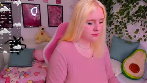 Snapshot of art_lovee_ chatting on February 14, 2026, 1:24 am art_lovee_ online show from February 14, 2026, 1:24 am