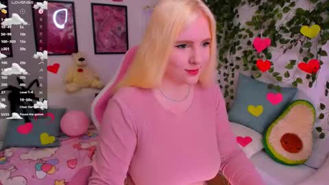 Snapshot of art_lovee_ chatting on February 21, 2026, 1:28 am art_lovee_ online show from February 21, 2026, 1:28 am