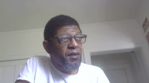 Snapshot of arteblazze chatting on July 13, 2026, 6:22 pm Arteblazze not daddy boy bitch or nigga online show from July 13, 2026, 6:22 pm