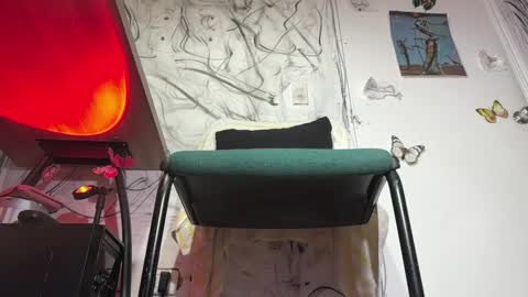   online show from December 31, 2024, 12:25 pm