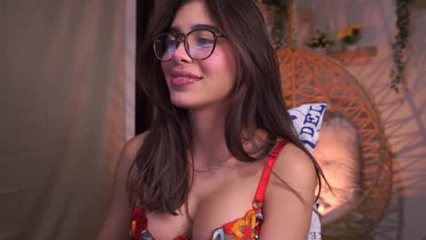 Snapshot of artemia_ chatting on February 3, 2025, 2:58 am Amanda online show from February 3, 2025, 2:58 am