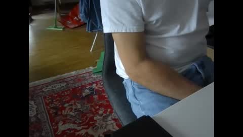 Snapshot of artesian99 chatting on October 11, 2025, 8:57 am artesian99 online show from October 11, 2025, 8:57 am