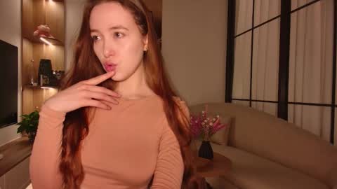 Lina online show from January 6, 2026, 2:59 am