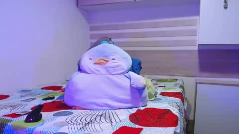 arthur_jamess online show from September 12, 2025, 10:32 pm