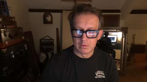 artisterotic online show from November 3, 2025, 7:15 pm