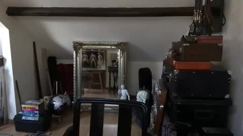 artisterotic online show from April 18, 2026, 2:54 pm