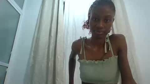 Snapshot of artmilk chatting on February 21, 2026, 1:06 am artmilk online show from February 21, 2026, 1:06 am