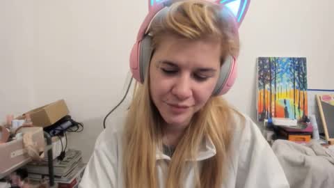 MIA online show from December 2, 2025, 7:53 pm