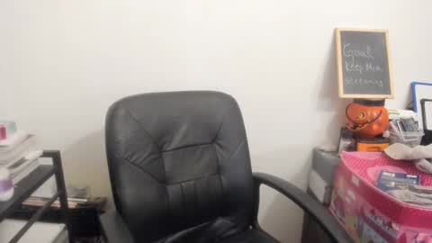 MIA online show from March 23, 2026, 11:42 pm