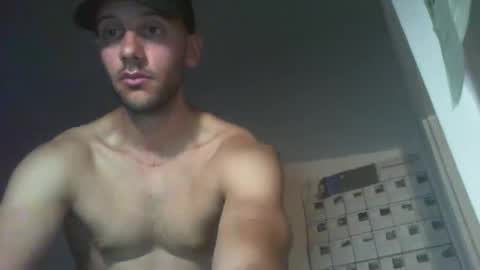 Snapshot of artur833 chatting on September 13, 2025, 9:36 pm artur833 online show from September 13, 2025, 9:36 pm