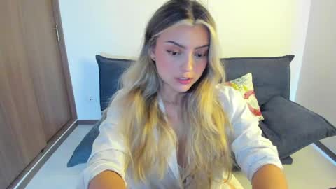 Snapshot of ary_cam230 chatting on April 25, 2026, 7:55 pm Zahaara online show from April 25, 2026, 7:55 pm