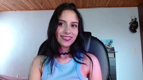   Independent Model online show from October 20, 2025, 7:36 pm