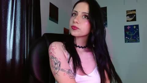   Independent Model online show from February 3, 2026, 8:47 pm