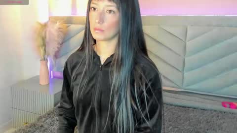 ARY THOMPSON online show from April 20, 2026, 12:19 pm