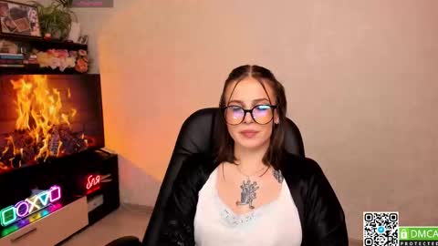 Snapshot of arya_deepthroat_queen chatting on October 13, 2025, 9:04 pm Arya  Fn  Talented Arya   online show from October 13, 2025, 9:04 pm