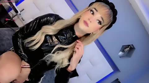 aryajanee online show from April 16, 2026, 3:29 am