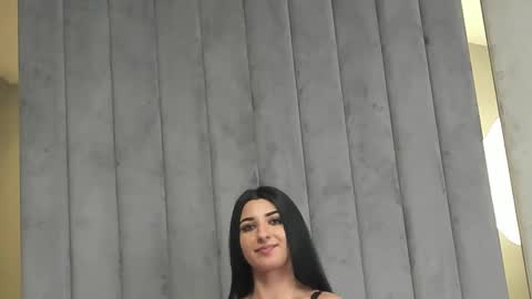 AryaTessa online show from January 20, 2025, 1:21 pm