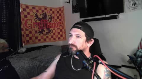 devilPup75 online show from October 11, 2025, 1:42 pm