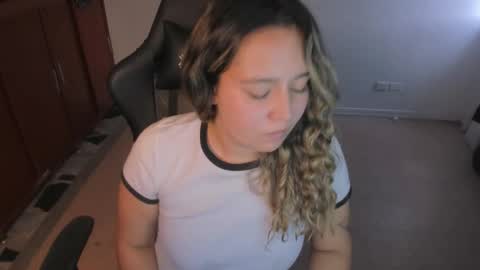 ash_smith1 online show from February 12, 2026, 8:37 pm