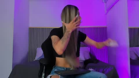 Snapshot of ash_valentine chatting on May 8, 2026, 8:14 pm ash_valentine online show from May 8, 2026, 8:14 pm