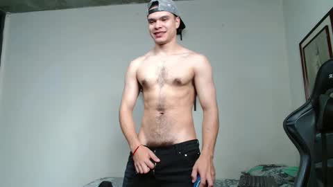 ash_wingrant online show from January 25, 2025, 10:19 am