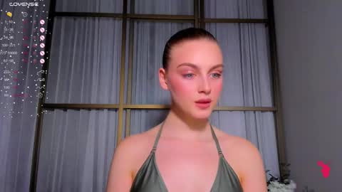 Snapshot of ashbunny_ chatting on December 5, 2025, 5:09 pm your pretty Ashley online show from December 5, 2025, 5:09 pm