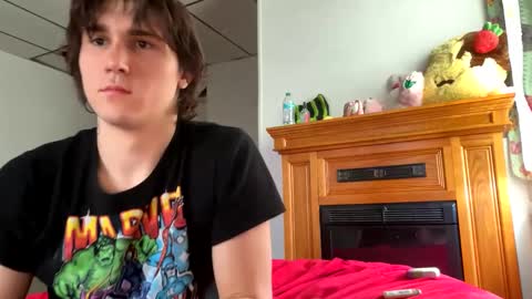 ashbuyersss online show from February 2, 2025, 7:57 pm