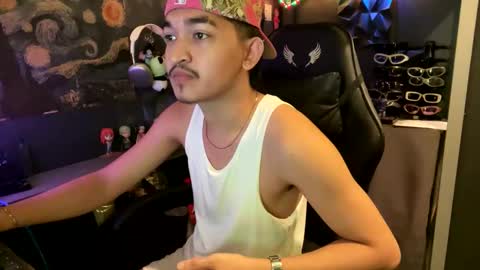 Snapshot of ashcross chatting on December 1, 2025, 12:21 pm Ash Cross online show from December 1, 2025, 12:21 pm