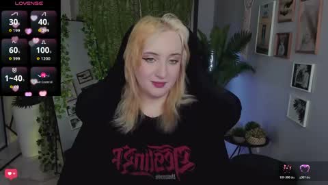 AshleyAshe  online show from May 24, 2026, 3:44 am