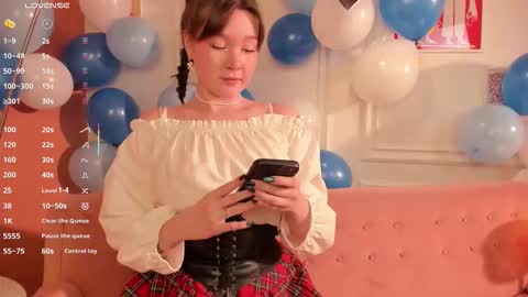 Ash online show from October 5, 2025, 12:36 pm