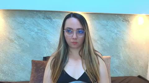 Snapshot of ashkey_bennet chatting on October 14, 2025, 4:02 am Asley Bennet online show from October 14, 2025, 4:02 am