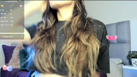 Carolina  online show from February 2, 2025, 12:51 am