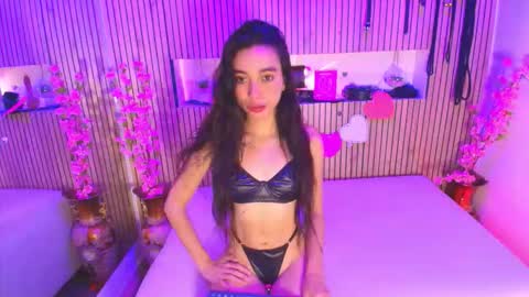 ashley_7777 online show from February 6, 2026, 1:47 pm