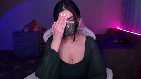   Yasmina   online show from February 10, 2025, 6:53 am