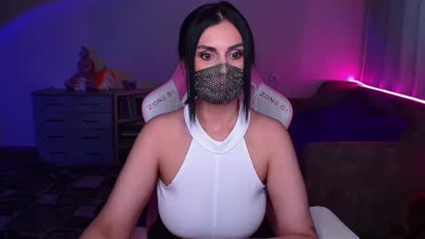   Yasmina   online show from February 11, 2025, 7:23 am