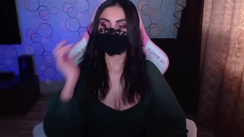   Yasmina   online show from October 18, 2025, 4:37 am