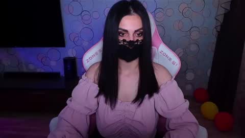   Yasmina   online show from April 13, 2026, 5:13 am