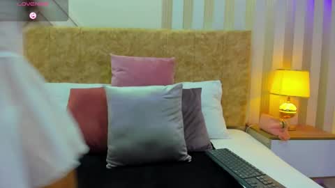 ashley online show from January 22, 2025, 2:56 pm