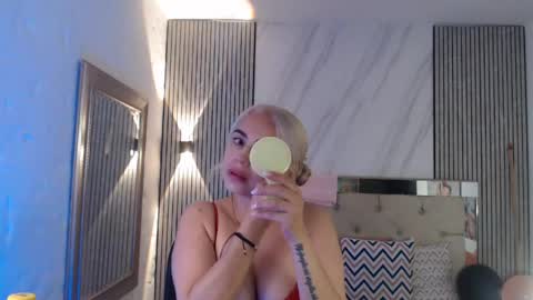 ashley__tylor online show from May 20, 2026, 12:22 pm