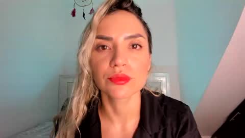 Snapshot of ashley_blair chatting on December 25, 2024, 12:27 am ashley_blair online show from December 25, 2024, 12:27 am