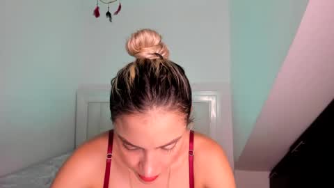 Snapshot of ashley_blair chatting on January 29, 2025, 8:25 pm ashley_blair online show from January 29, 2025, 8:25 pm