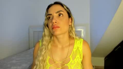 Snapshot of ashley_blair chatting on February 7, 2025, 1:25 am ashley_blair online show from February 7, 2025, 1:25 am